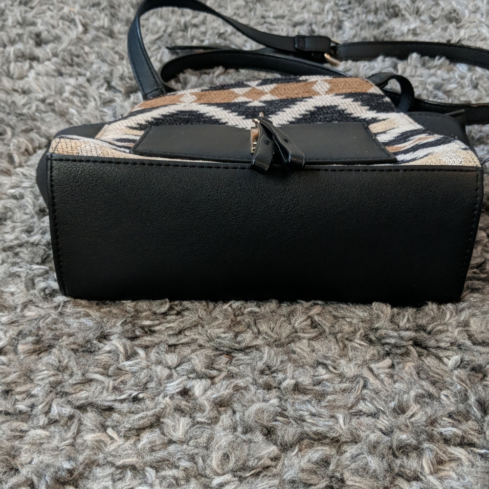 Danielle Nicole Crossbody - image 4